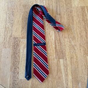 Tommy Hilfiger Classic‎ Red and Navy Striped Men’s Neck Tie